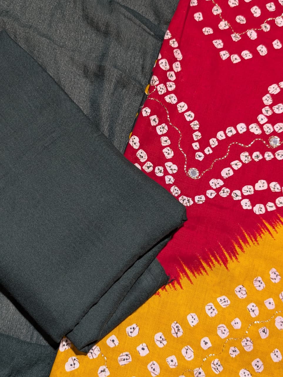 Saavan Special Bandhani Print Unstitched Suit Set with Dupatta – 5 Color Variants