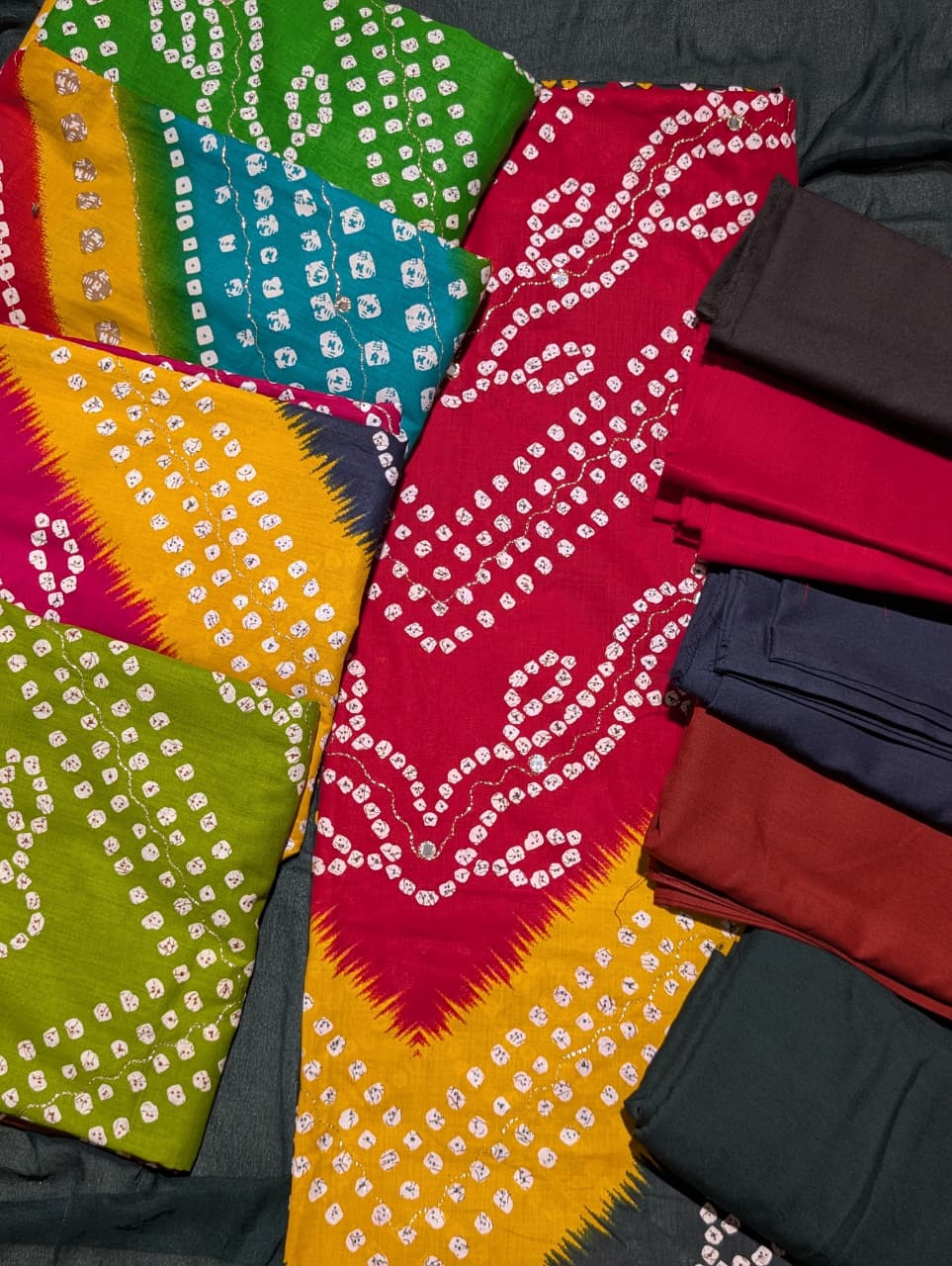 Saavan Special Bandhani Print Unstitched Suit Set with Dupatta – 5 Color Variants